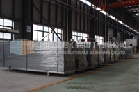 Metal rib forming lath